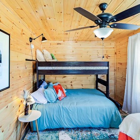 Villa Honey Bee Hideaway à Rogers Extérieur photo