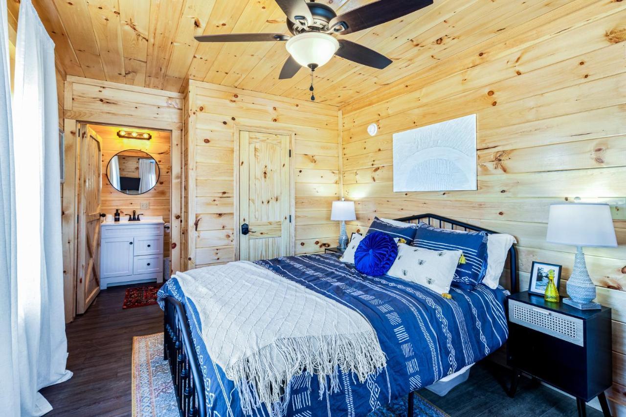 Villa Honey Bee Hideaway à Rogers Extérieur photo