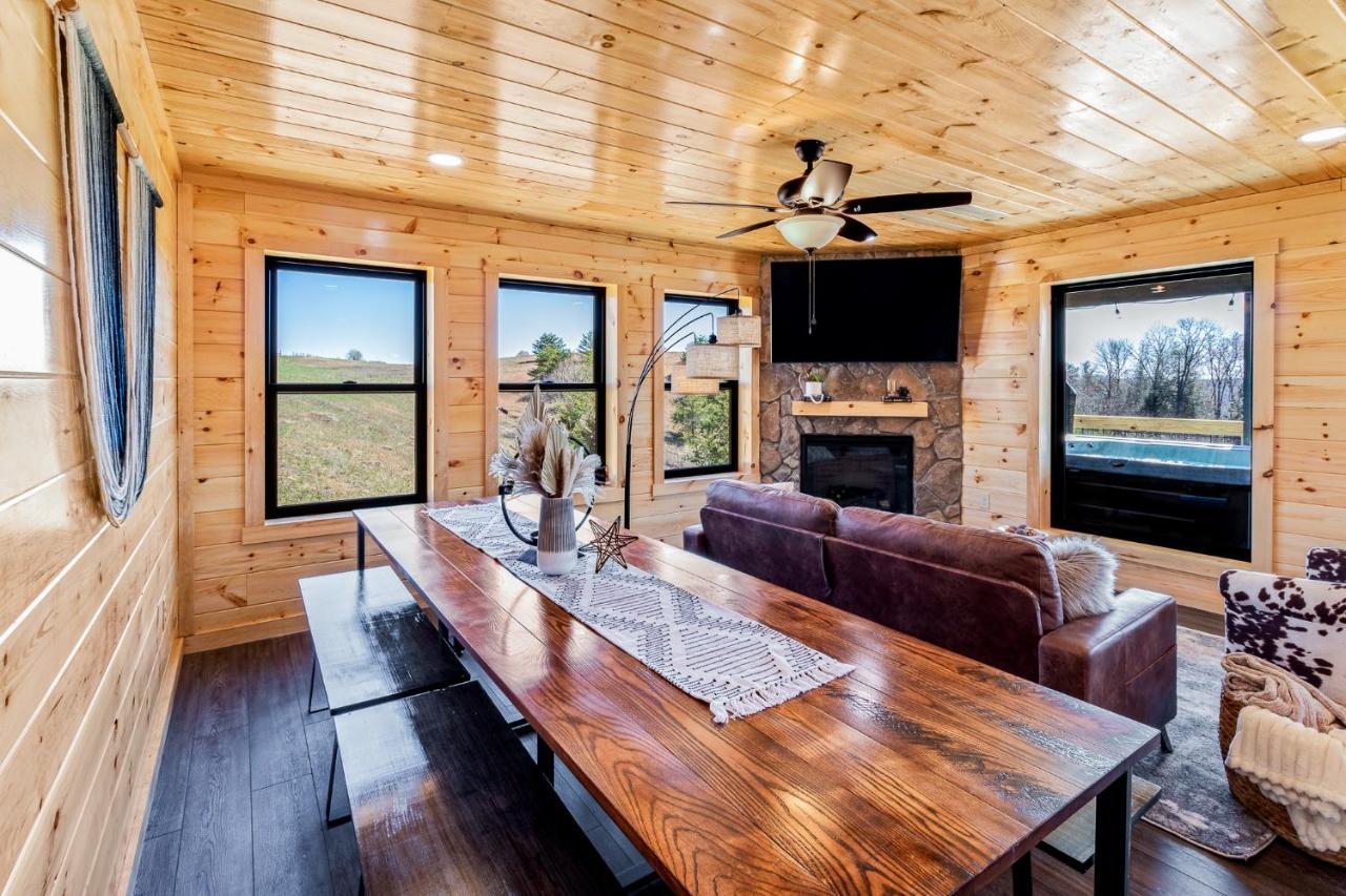 Villa Honey Bee Hideaway à Rogers Extérieur photo